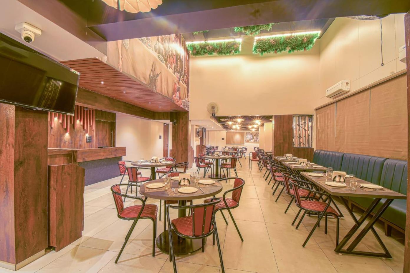 Hotel Vrindavan Deluxe Kolhapur Exterior foto